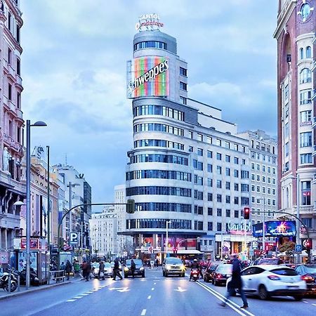 Punta Me Suites Next To Gran Via Madrid Exterior photo